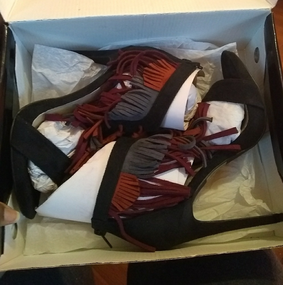 C Label High Heeled Fringe Shoes - Picture 4 of 5